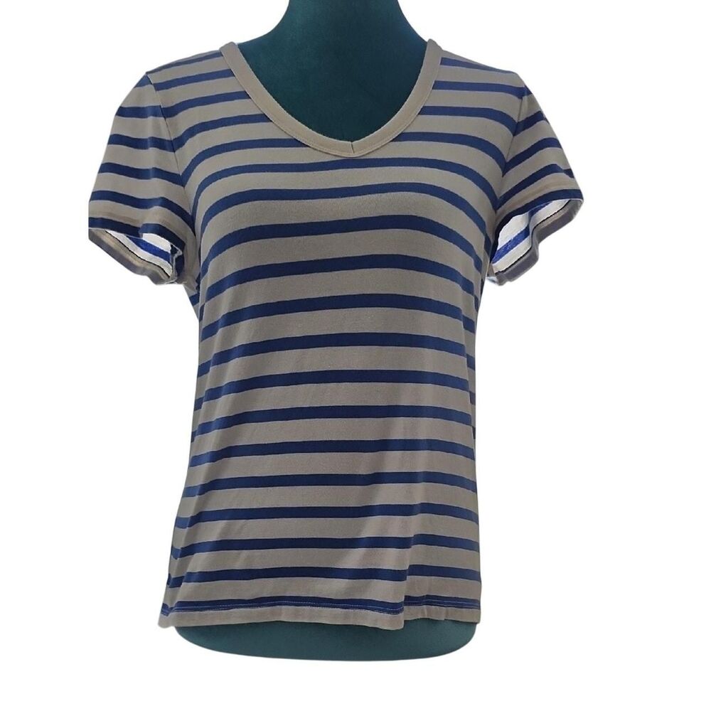 Gap Women's Blue and White Blouse
